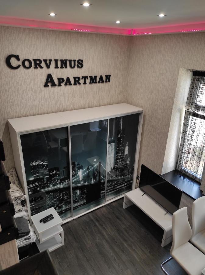 Corvinus Apartman Budapeste Exterior foto